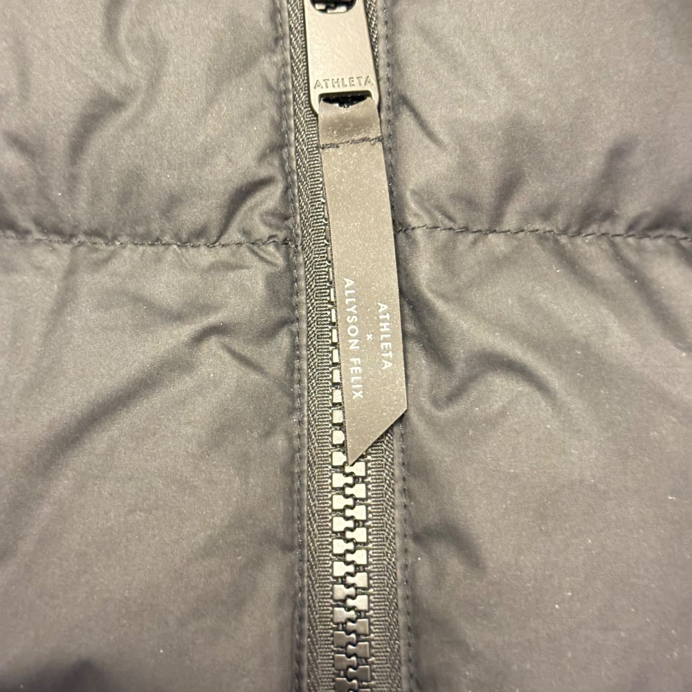 Athleta X Allyson Felix Womens Black Down LEGEND DOWNTOWN METALLIC JACKET Medium - Picture 9 of 15
